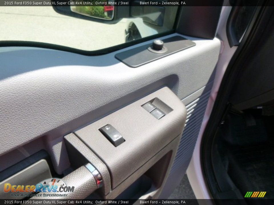 2015 Ford F350 Super Duty XL Super Cab 4x4 Utility Oxford White / Steel Photo #15