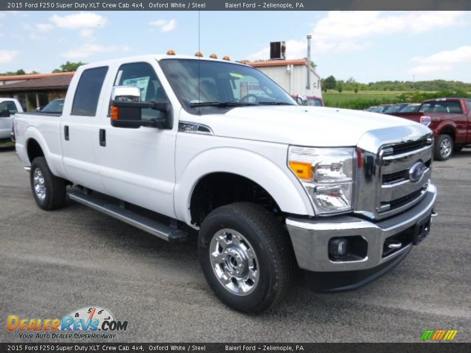 2015 Ford F250 Super Duty XLT Crew Cab 4x4 Oxford White / Steel Photo #2