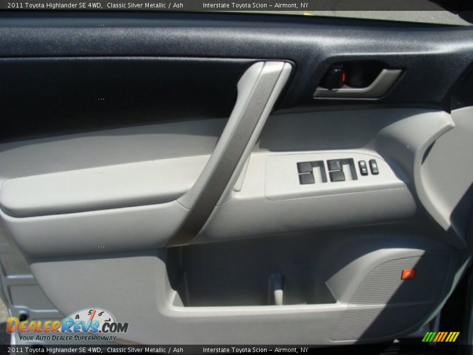 2011 Toyota Highlander SE 4WD Classic Silver Metallic / Ash Photo #7