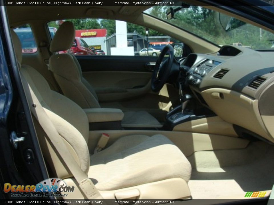 2006 Honda Civic LX Coupe Nighthawk Black Pearl / Ivory Photo #21