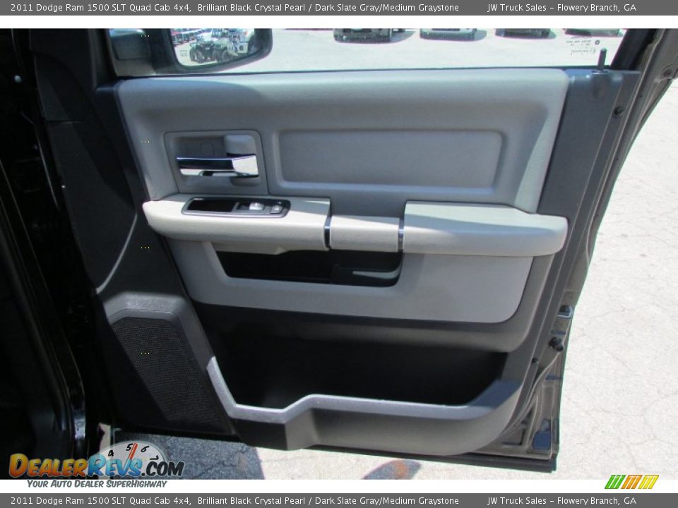 2011 Dodge Ram 1500 SLT Quad Cab 4x4 Brilliant Black Crystal Pearl / Dark Slate Gray/Medium Graystone Photo #17