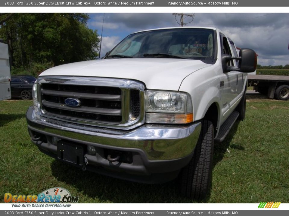 2003 Ford F350 Super Duty Lariat Crew Cab 4x4 Oxford White / Medium Parchment Photo #3