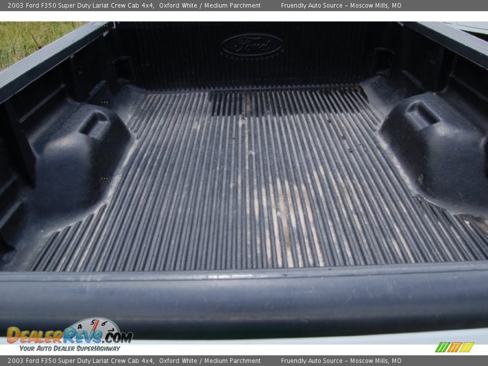 2003 Ford F350 Super Duty Lariat Crew Cab 4x4 Oxford White / Medium Parchment Photo #5