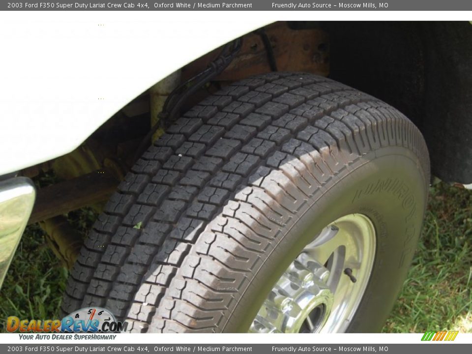 2003 Ford F350 Super Duty Lariat Crew Cab 4x4 Oxford White / Medium Parchment Photo #16