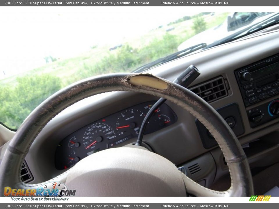2003 Ford F350 Super Duty Lariat Crew Cab 4x4 Oxford White / Medium Parchment Photo #22