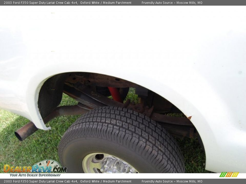 2003 Ford F350 Super Duty Lariat Crew Cab 4x4 Oxford White / Medium Parchment Photo #25