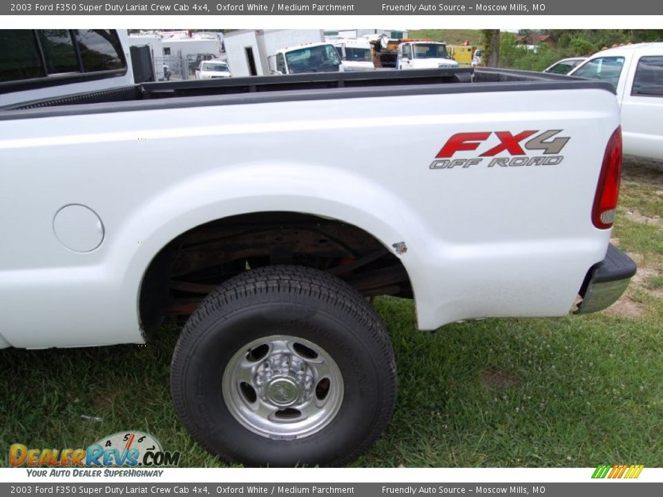 2003 Ford F350 Super Duty Lariat Crew Cab 4x4 Oxford White / Medium Parchment Photo #26