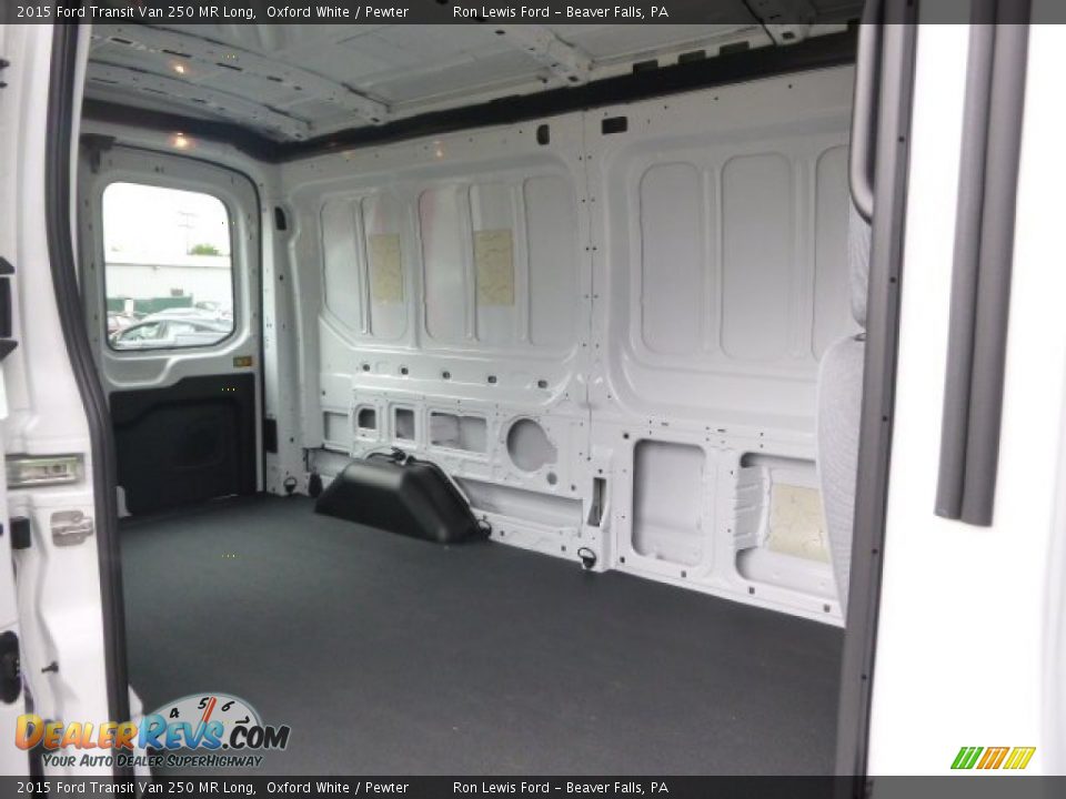 2015 Ford Transit Van 250 MR Long Trunk Photo #11
