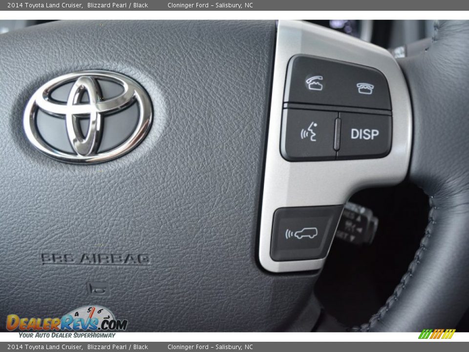 2014 Toyota Land Cruiser Blizzard Pearl / Black Photo #28