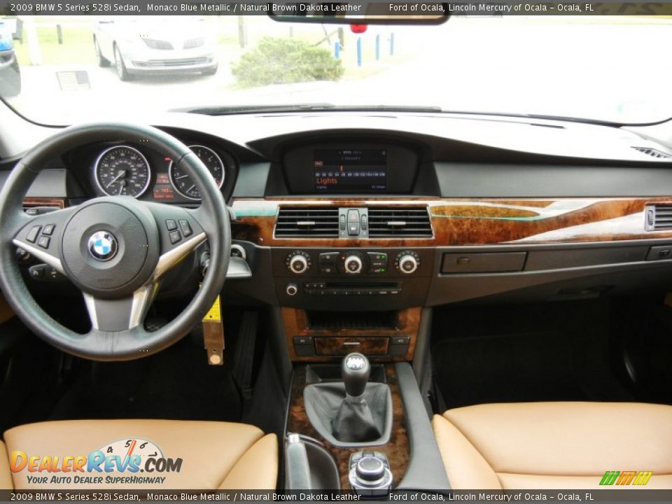 2009 BMW 5 Series 528i Sedan Monaco Blue Metallic / Natural Brown Dakota Leather Photo #20