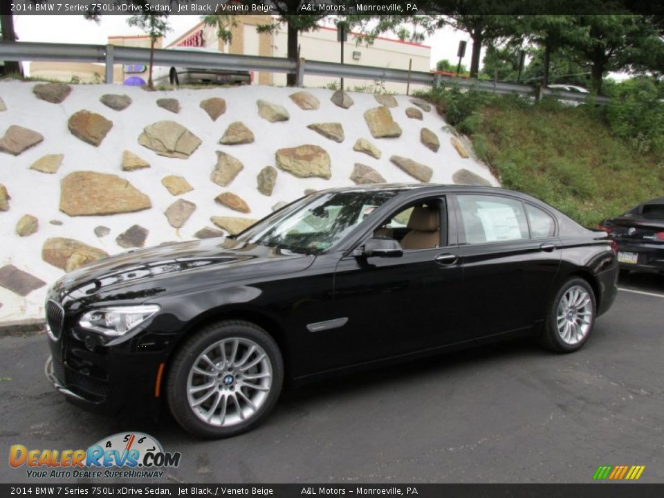 Front 3/4 View of 2014 BMW 7 Series 750Li xDrive Sedan Photo #1