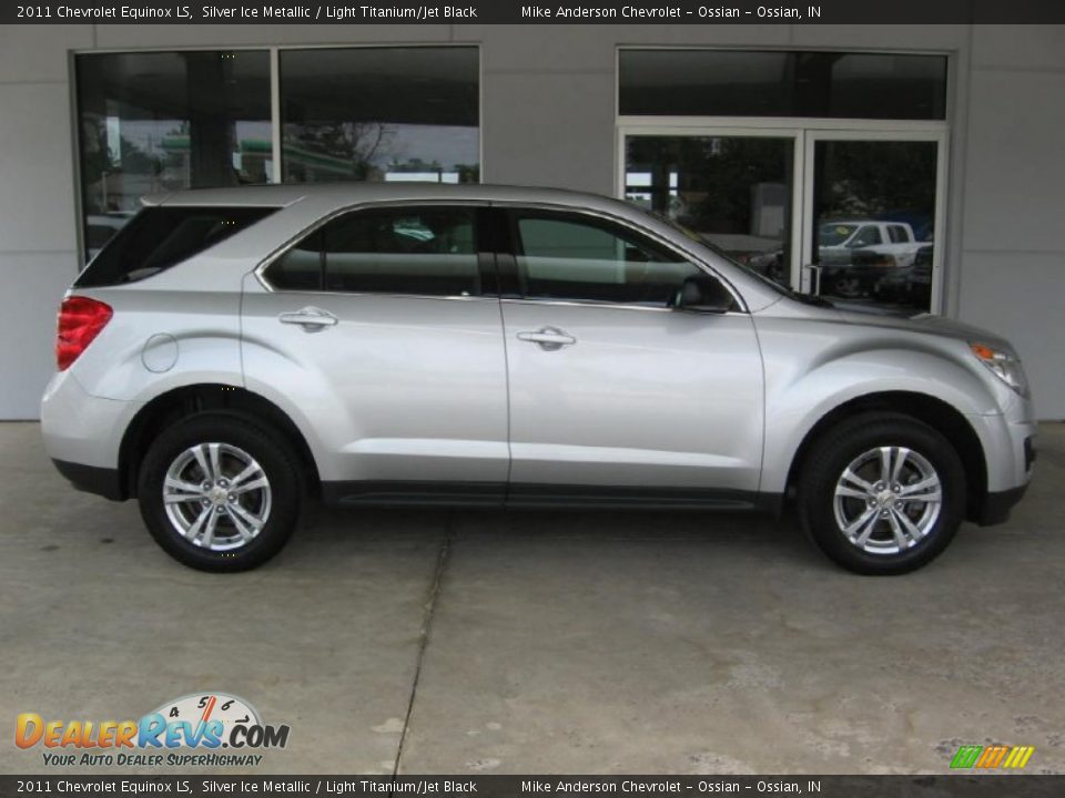 2011 Chevrolet Equinox LS Silver Ice Metallic / Light Titanium/Jet Black Photo #2