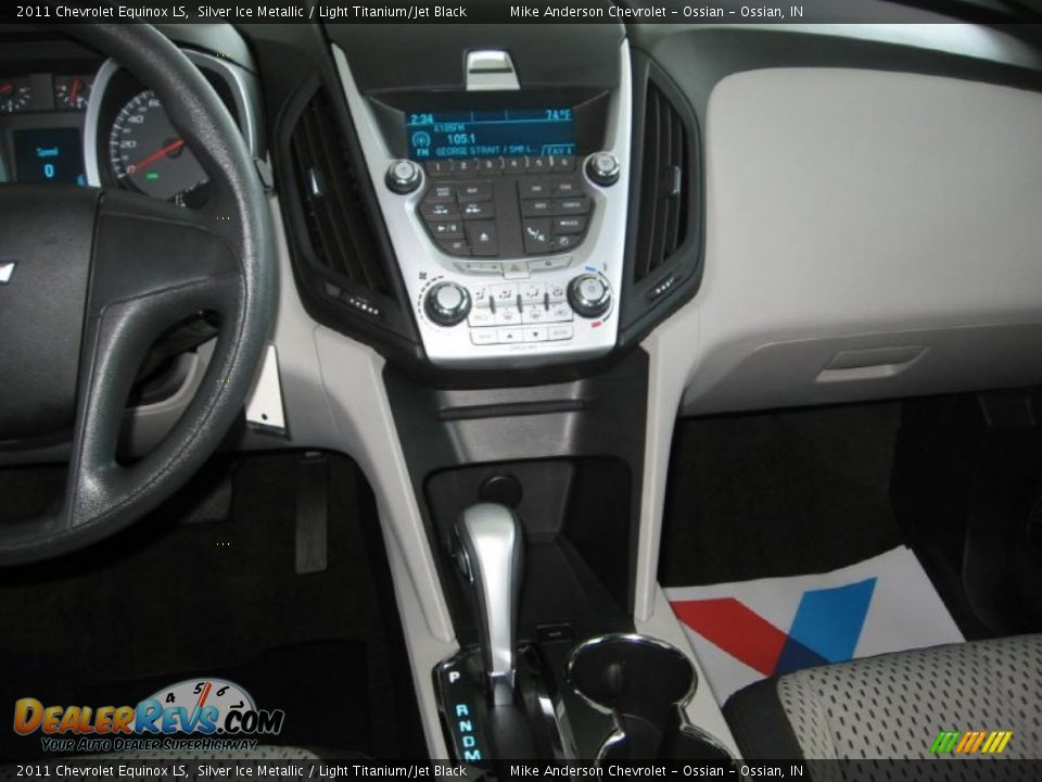2011 Chevrolet Equinox LS Silver Ice Metallic / Light Titanium/Jet Black Photo #5