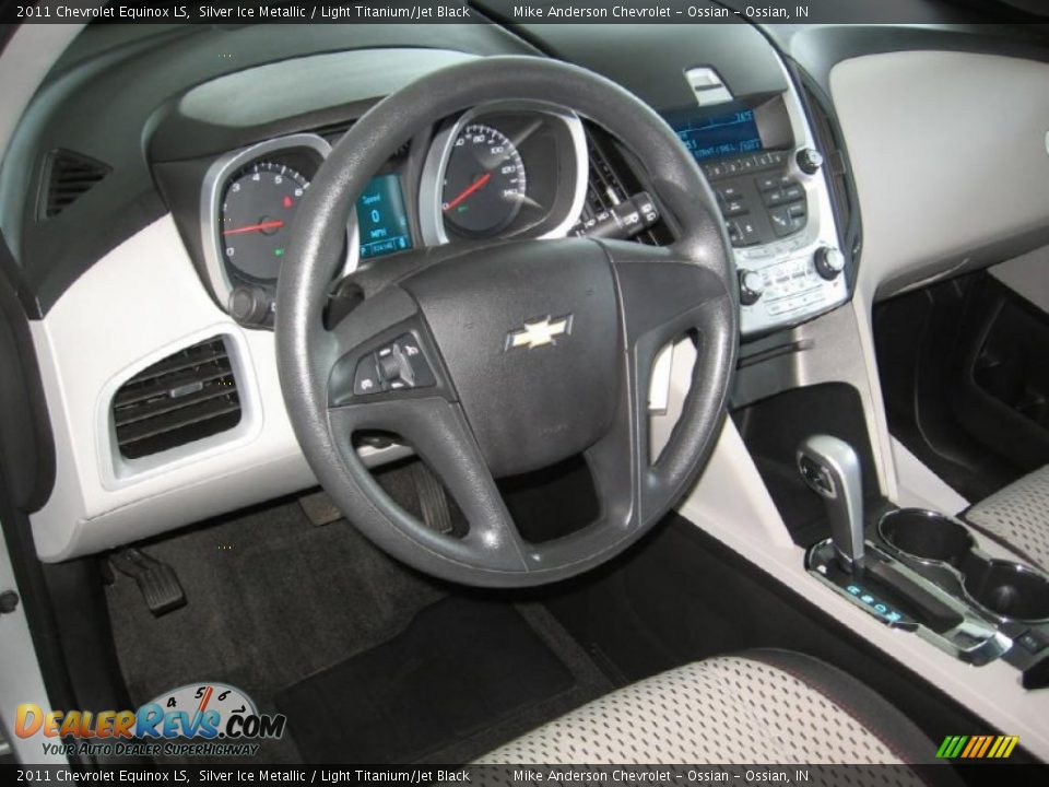 2011 Chevrolet Equinox LS Silver Ice Metallic / Light Titanium/Jet Black Photo #6