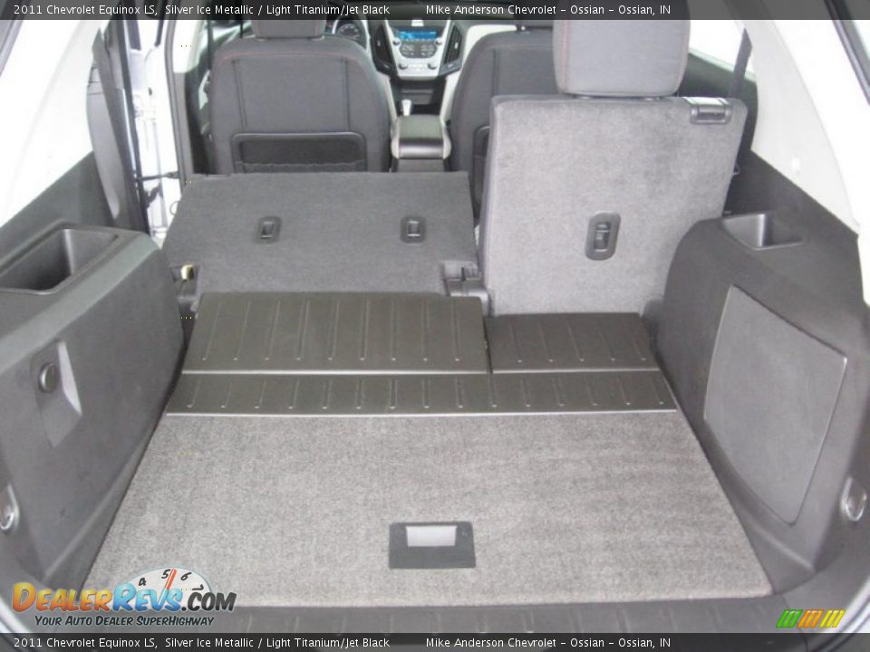 2011 Chevrolet Equinox LS Silver Ice Metallic / Light Titanium/Jet Black Photo #15