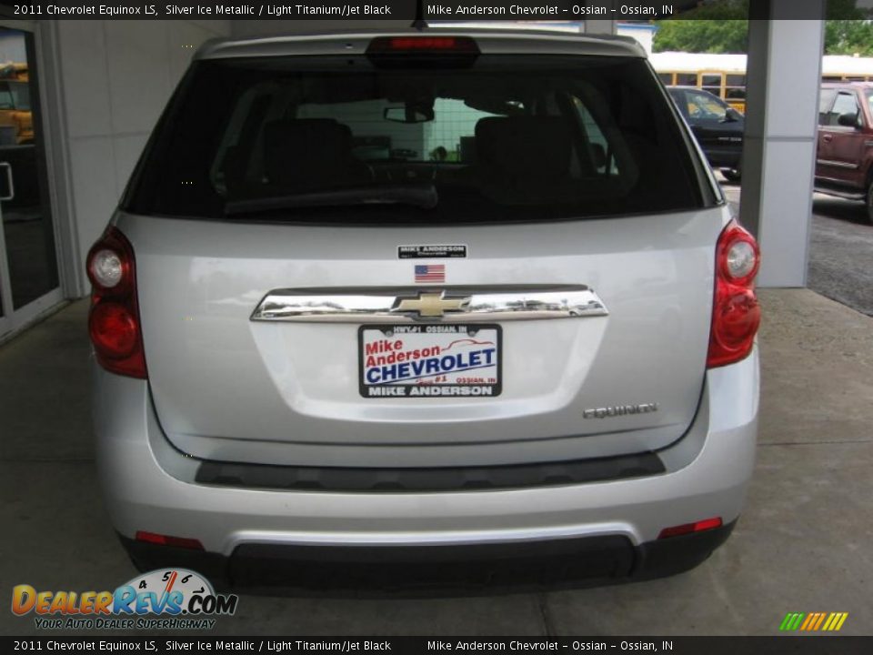 2011 Chevrolet Equinox LS Silver Ice Metallic / Light Titanium/Jet Black Photo #16