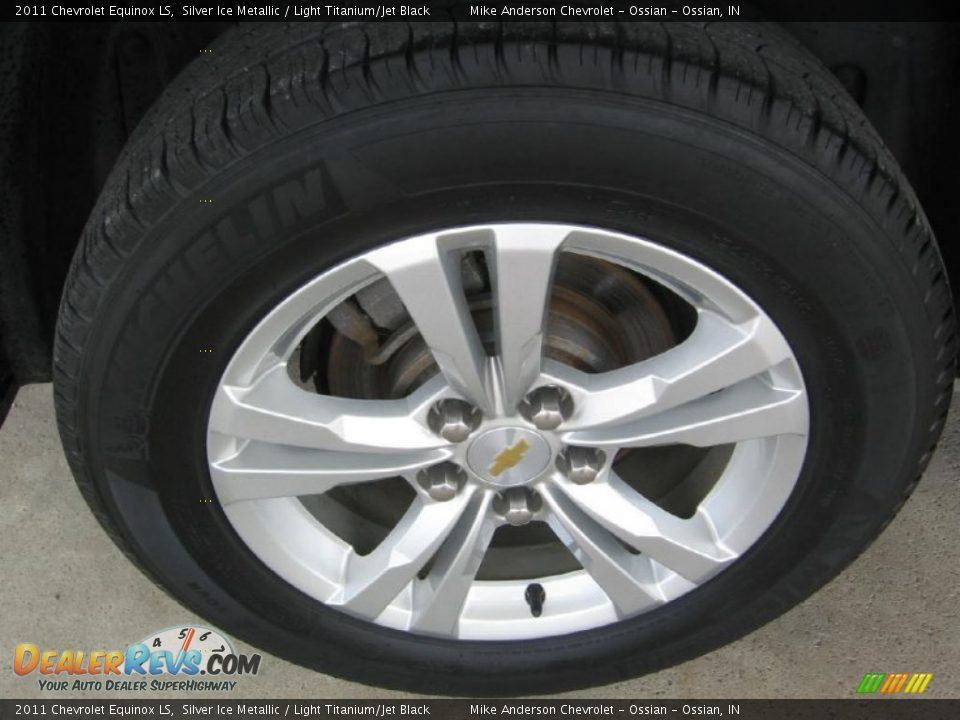 2011 Chevrolet Equinox LS Silver Ice Metallic / Light Titanium/Jet Black Photo #18