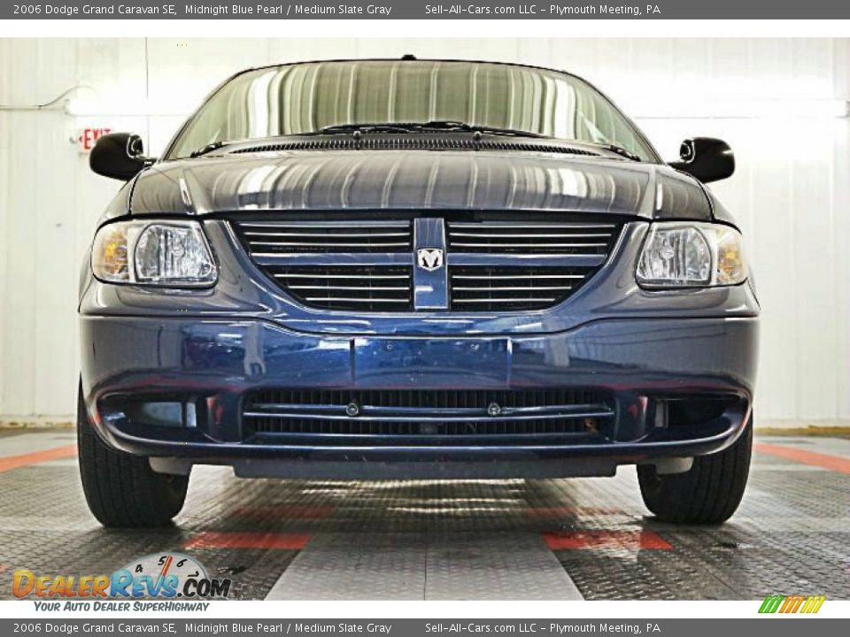 2006 Dodge Grand Caravan SE Midnight Blue Pearl / Medium Slate Gray Photo #3