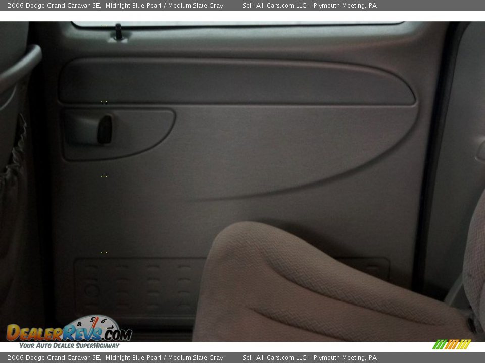 2006 Dodge Grand Caravan SE Midnight Blue Pearl / Medium Slate Gray Photo #23