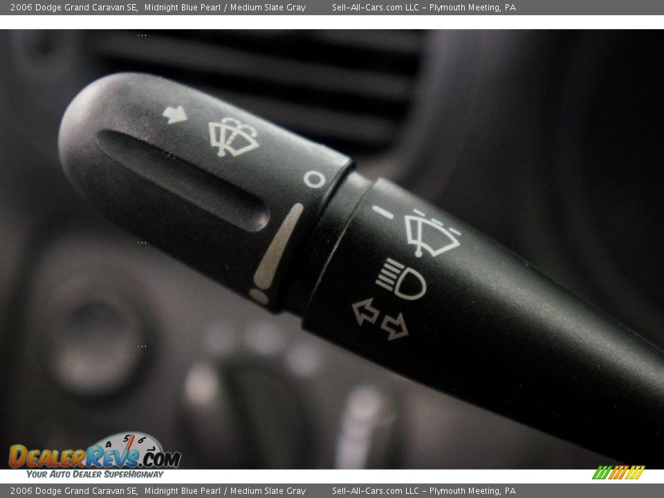 2006 Dodge Grand Caravan SE Midnight Blue Pearl / Medium Slate Gray Photo #31