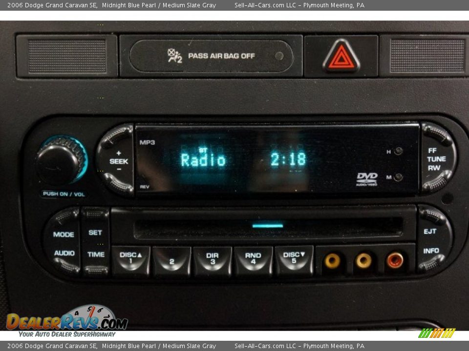 2006 Dodge Grand Caravan SE Midnight Blue Pearl / Medium Slate Gray Photo #35