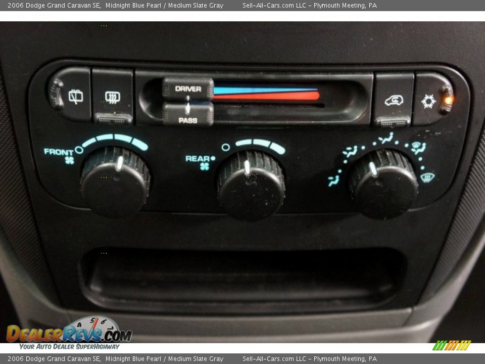 2006 Dodge Grand Caravan SE Midnight Blue Pearl / Medium Slate Gray Photo #36