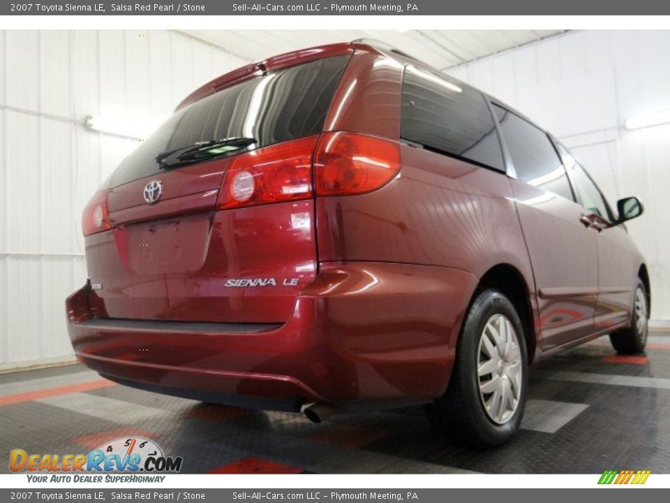 2007 Toyota Sienna LE Salsa Red Pearl / Stone Photo #16