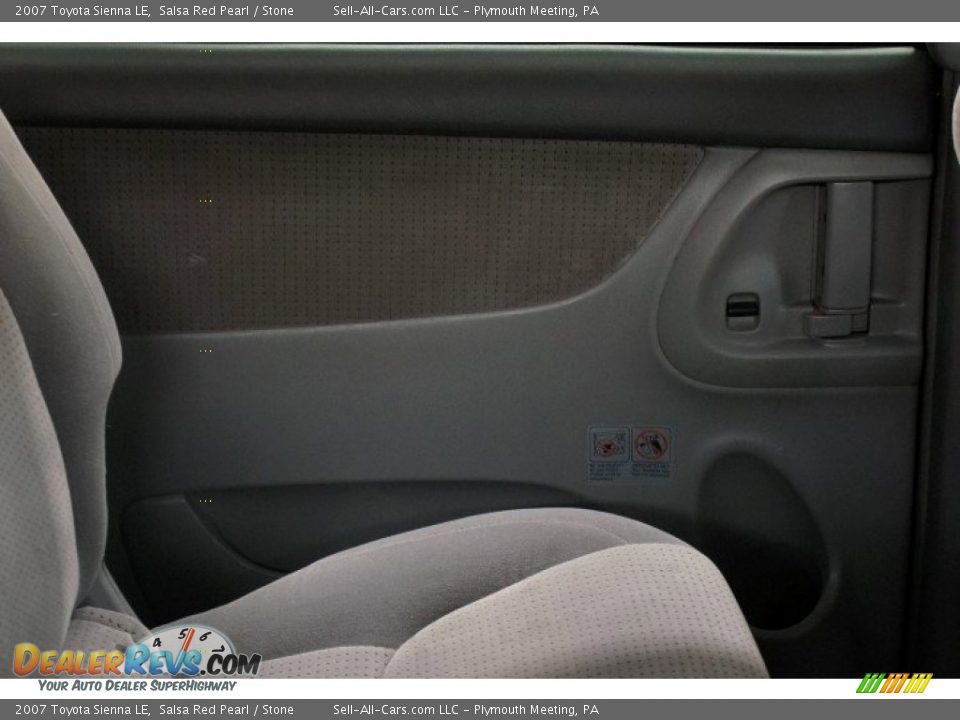 2007 Toyota Sienna LE Salsa Red Pearl / Stone Photo #23
