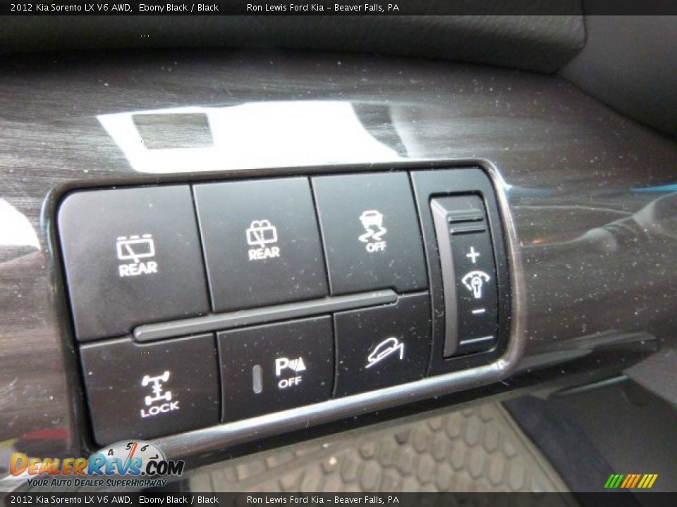 2012 Kia Sorento LX V6 AWD Ebony Black / Black Photo #15