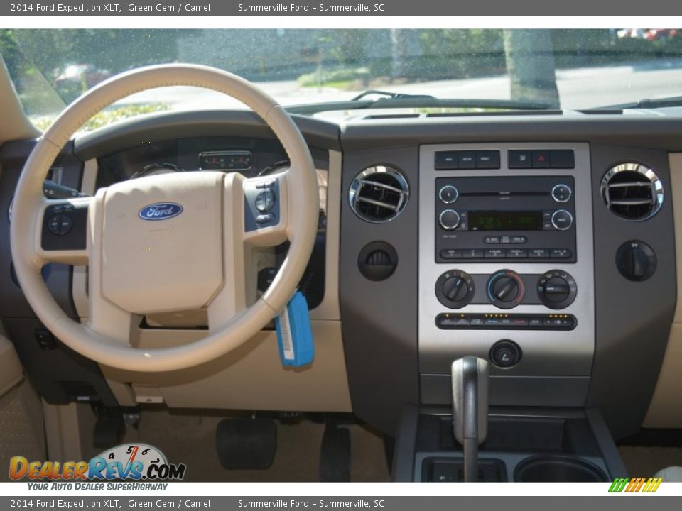 2014 Ford Expedition XLT Green Gem / Camel Photo #12