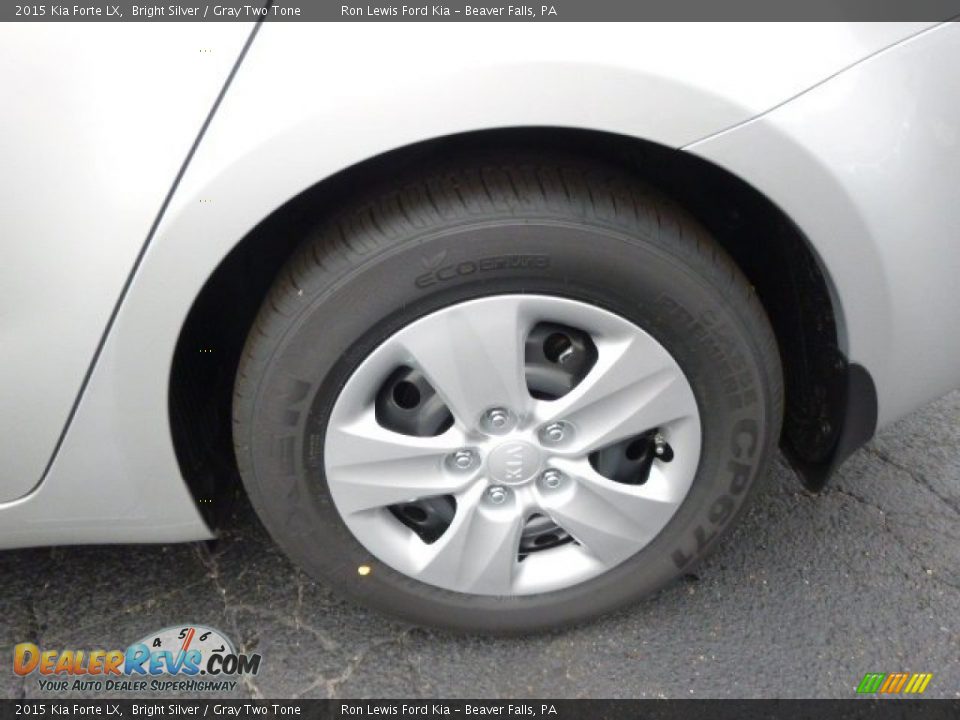 2015 Kia Forte LX Bright Silver / Gray Two Tone Photo #9