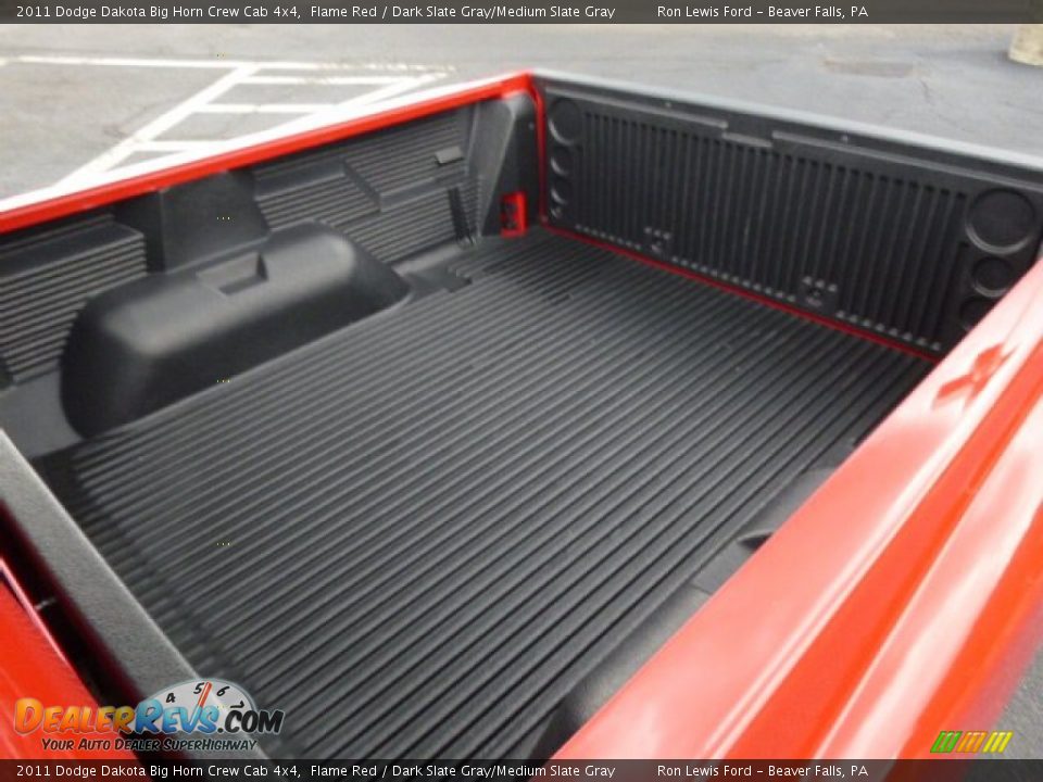 2011 Dodge Dakota Big Horn Crew Cab 4x4 Flame Red / Dark Slate Gray/Medium Slate Gray Photo #10