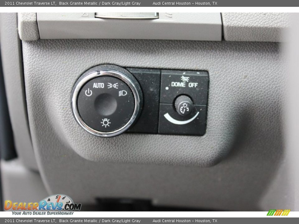 2011 Chevrolet Traverse LT Black Granite Metallic / Dark Gray/Light Gray Photo #24