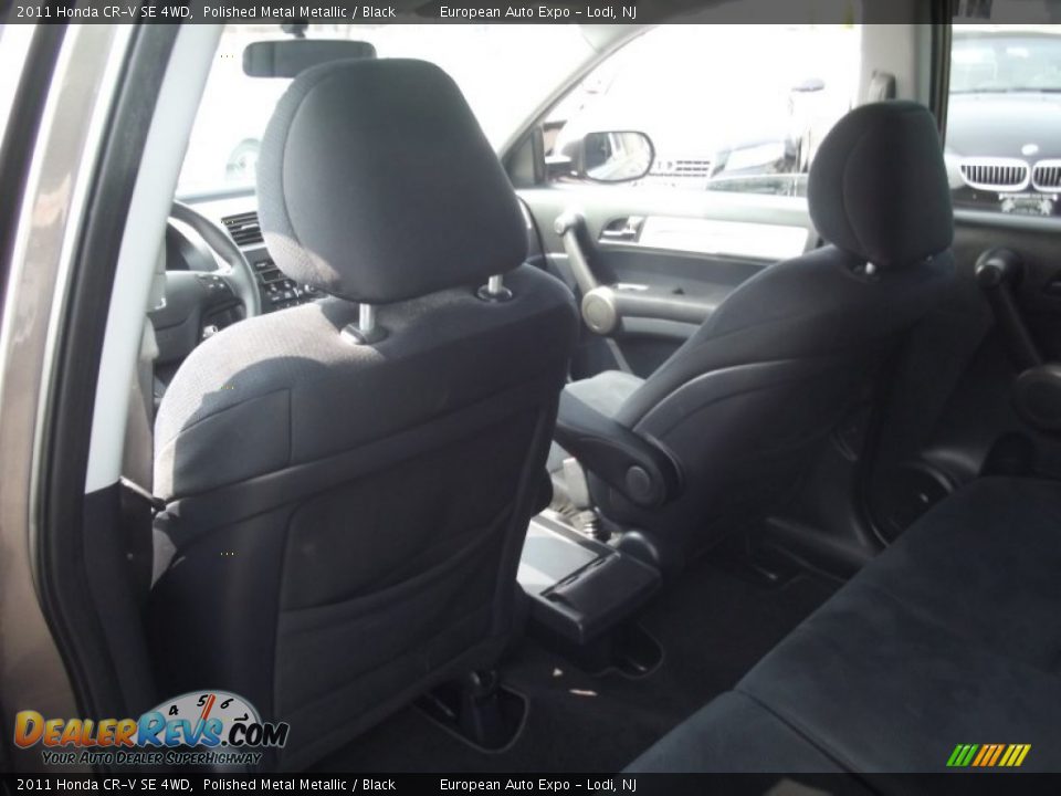 2011 Honda CR-V SE 4WD Polished Metal Metallic / Black Photo #10