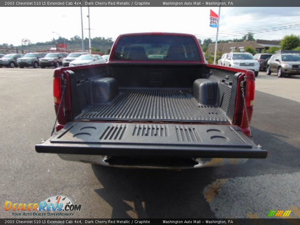 2003 Chevrolet S10 LS Extended Cab 4x4 Dark Cherry Red Metallic / Graphite Photo #8
