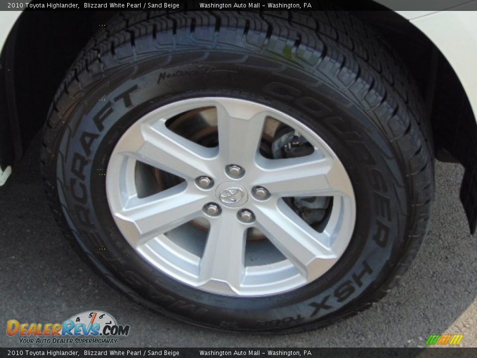 2010 Toyota Highlander Blizzard White Pearl / Sand Beige Photo #3
