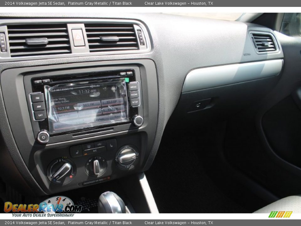 2014 Volkswagen Jetta SE Sedan Platinum Gray Metallic / Titan Black Photo #11