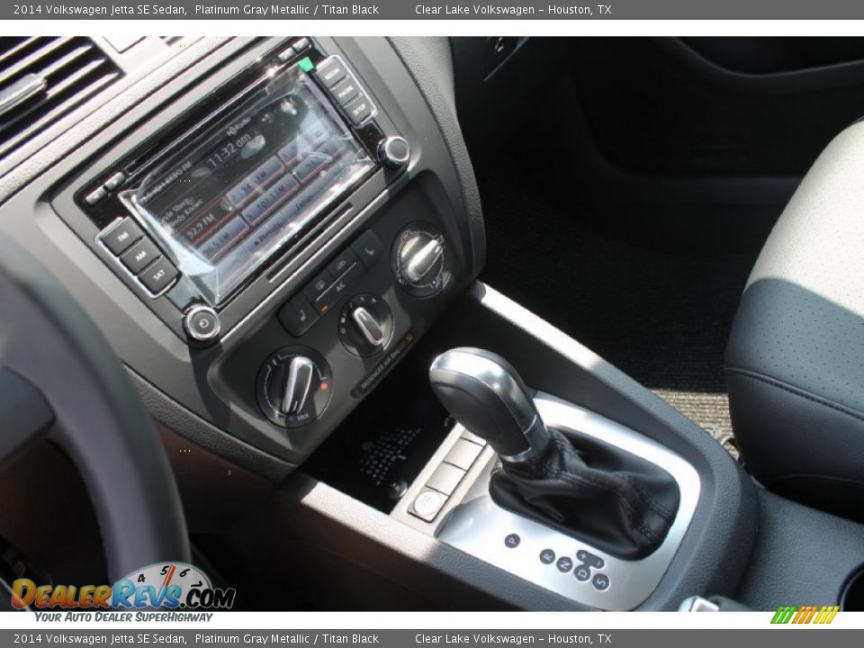 2014 Volkswagen Jetta SE Sedan Platinum Gray Metallic / Titan Black Photo #12