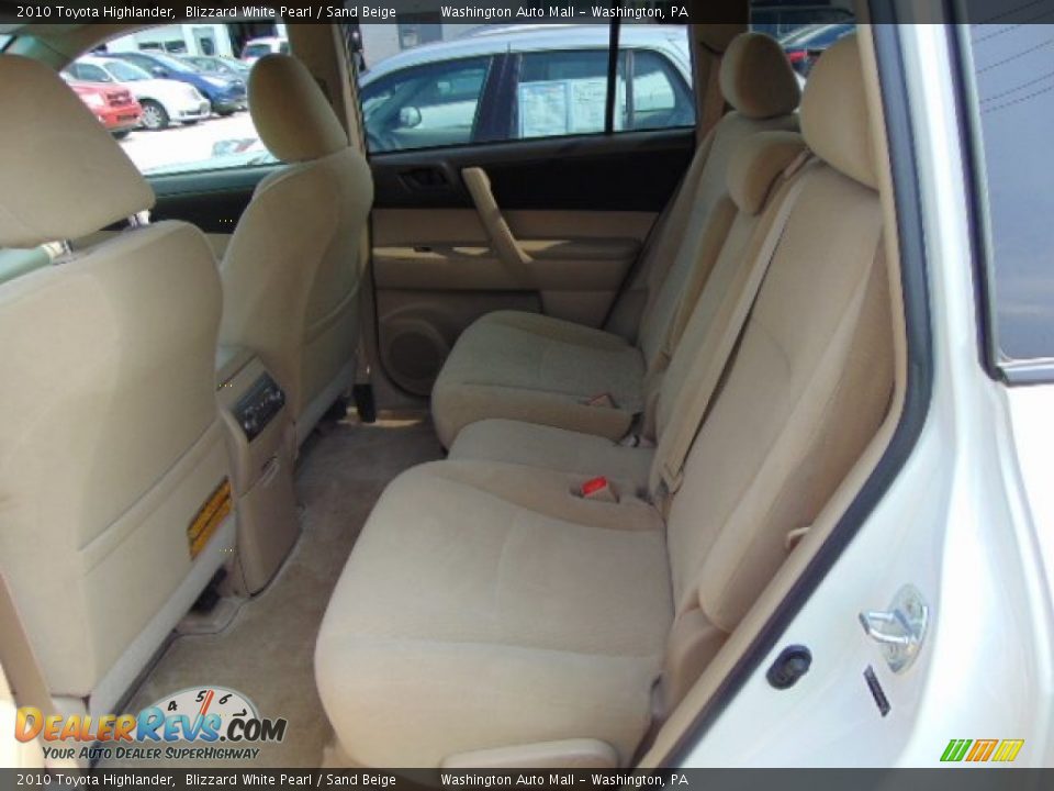 2010 Toyota Highlander Blizzard White Pearl / Sand Beige Photo #15