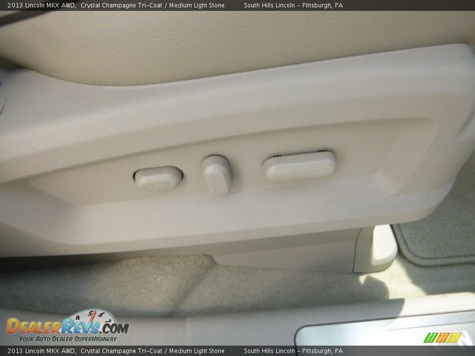 2013 Lincoln MKX AWD Crystal Champagne Tri-Coat / Medium Light Stone Photo #12
