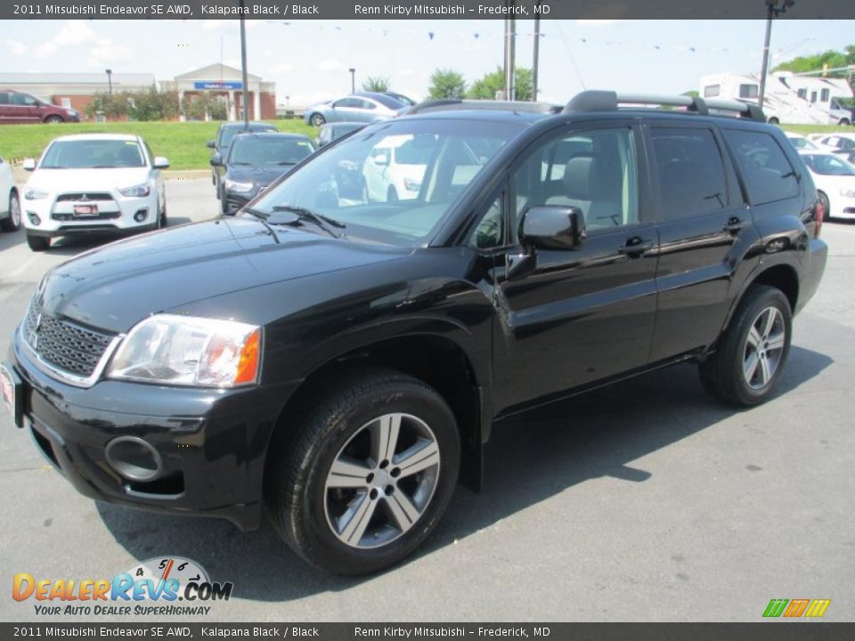 2011 Mitsubishi Endeavor SE AWD Kalapana Black / Black Photo #3