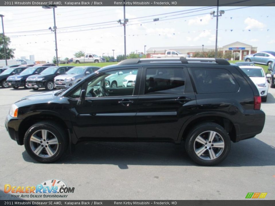 2011 Mitsubishi Endeavor SE AWD Kalapana Black / Black Photo #4