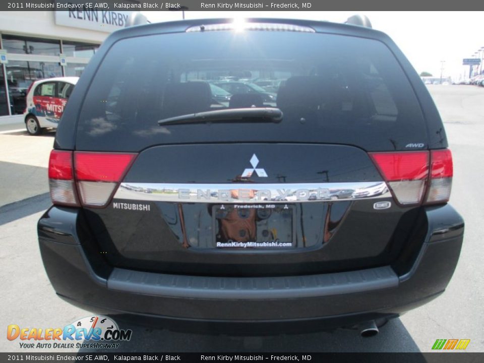 2011 Mitsubishi Endeavor SE AWD Kalapana Black / Black Photo #6