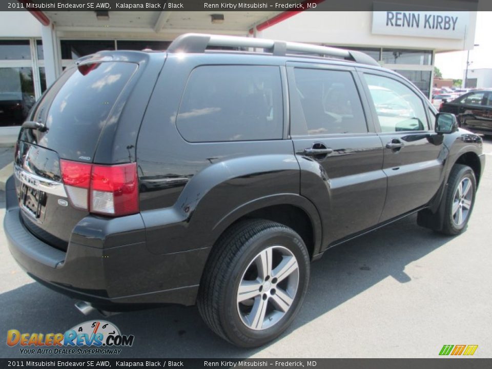2011 Mitsubishi Endeavor SE AWD Kalapana Black / Black Photo #7
