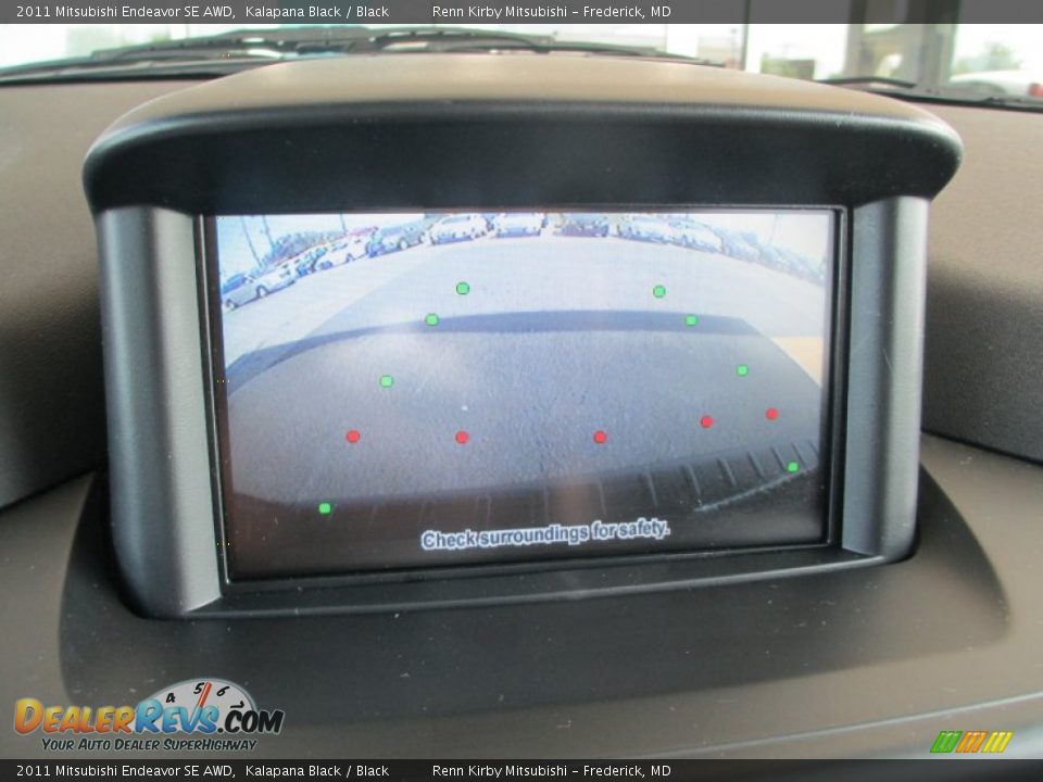 2011 Mitsubishi Endeavor SE AWD Kalapana Black / Black Photo #23