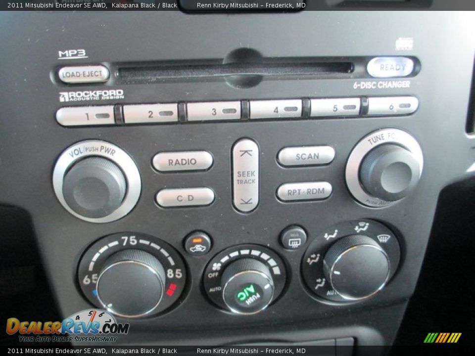 2011 Mitsubishi Endeavor SE AWD Kalapana Black / Black Photo #25