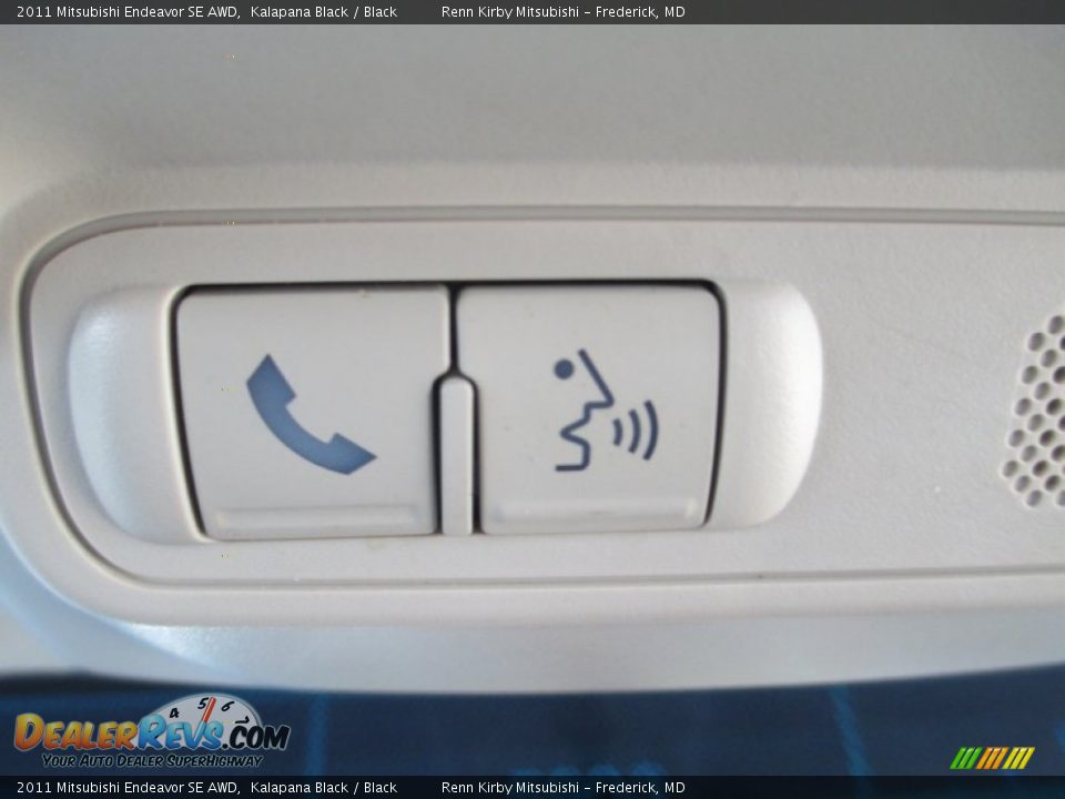 2011 Mitsubishi Endeavor SE AWD Kalapana Black / Black Photo #30