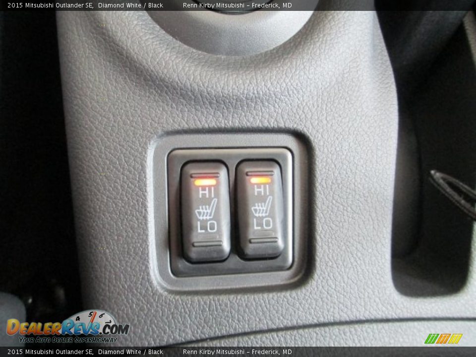 Controls of 2015 Mitsubishi Outlander SE Photo #26