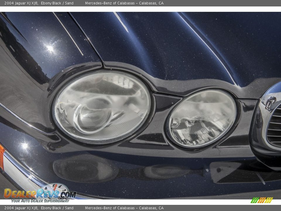 2004 Jaguar XJ XJ8 Ebony Black / Sand Photo #25
