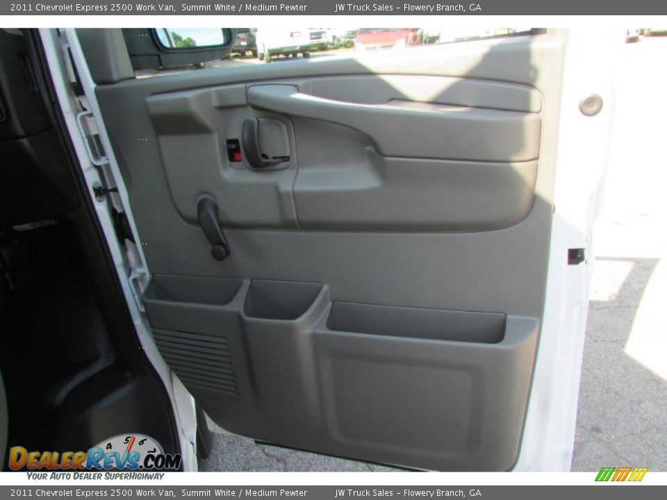 2011 Chevrolet Express 2500 Work Van Summit White / Medium Pewter Photo #25